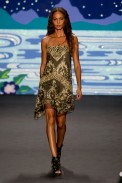 desfile-anna-sui-verao-2014-050
