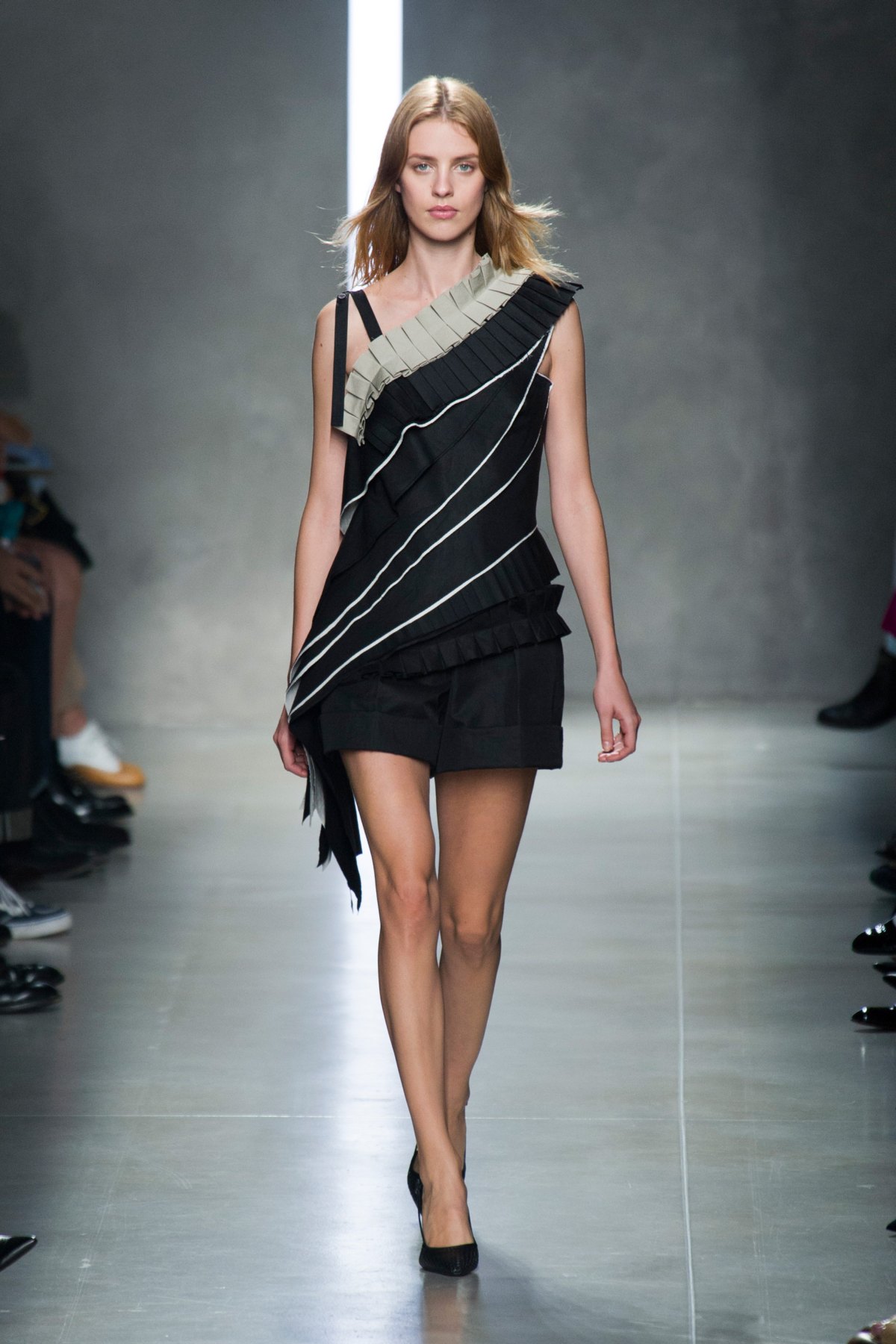 desfile-bottega-veneta-verao-2014-016