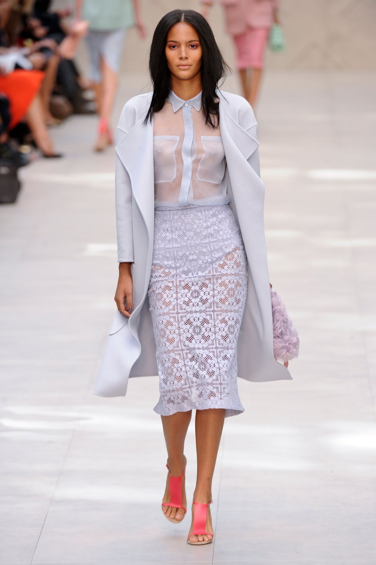 desfile-burberry-verao-2014-003