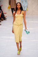 desfile-burberry-verao-2014-035