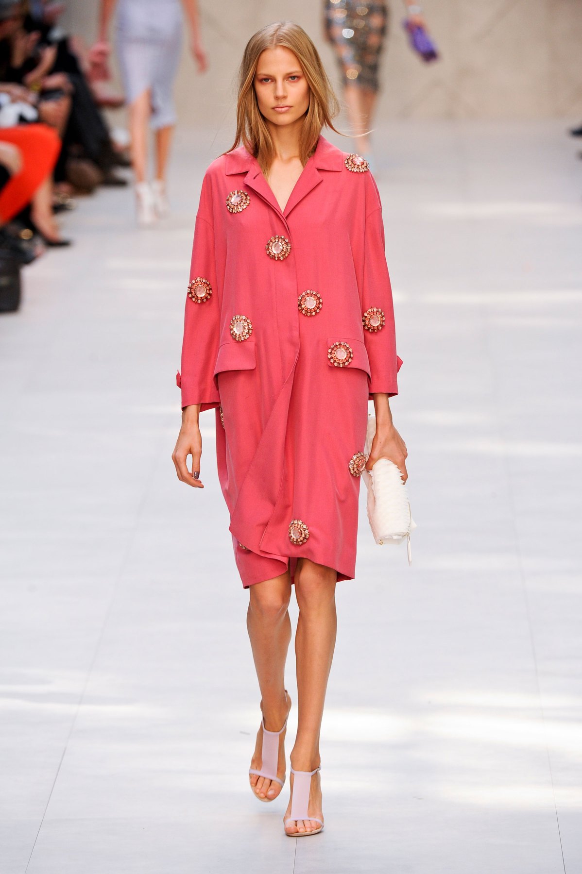 desfile-burberry-verao-2014-044