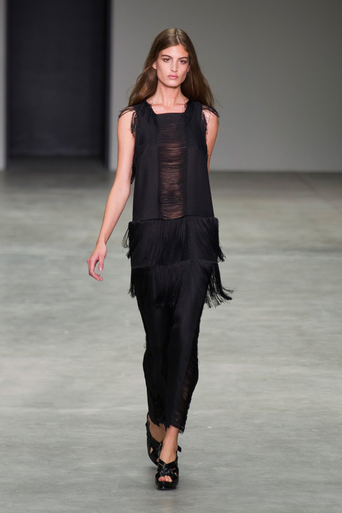 desfile-calvin-klein-verao-2014-035