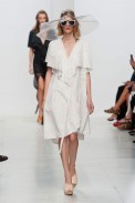 desfile-chalayan-paris-ss2014-15
