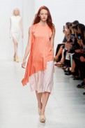 desfile-chalayan-paris-ss2014-24