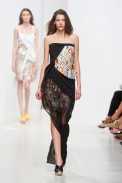 desfile-chalayan-paris-ss2014-47