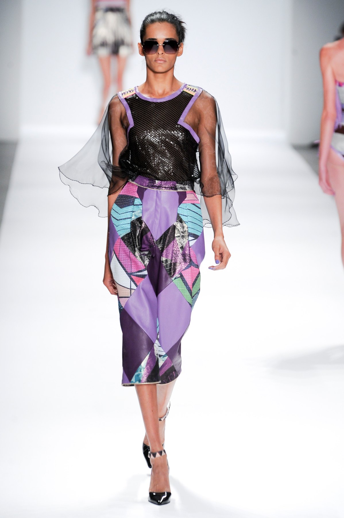 desfile-custo-barcelona-nova-york-verao-2014-005