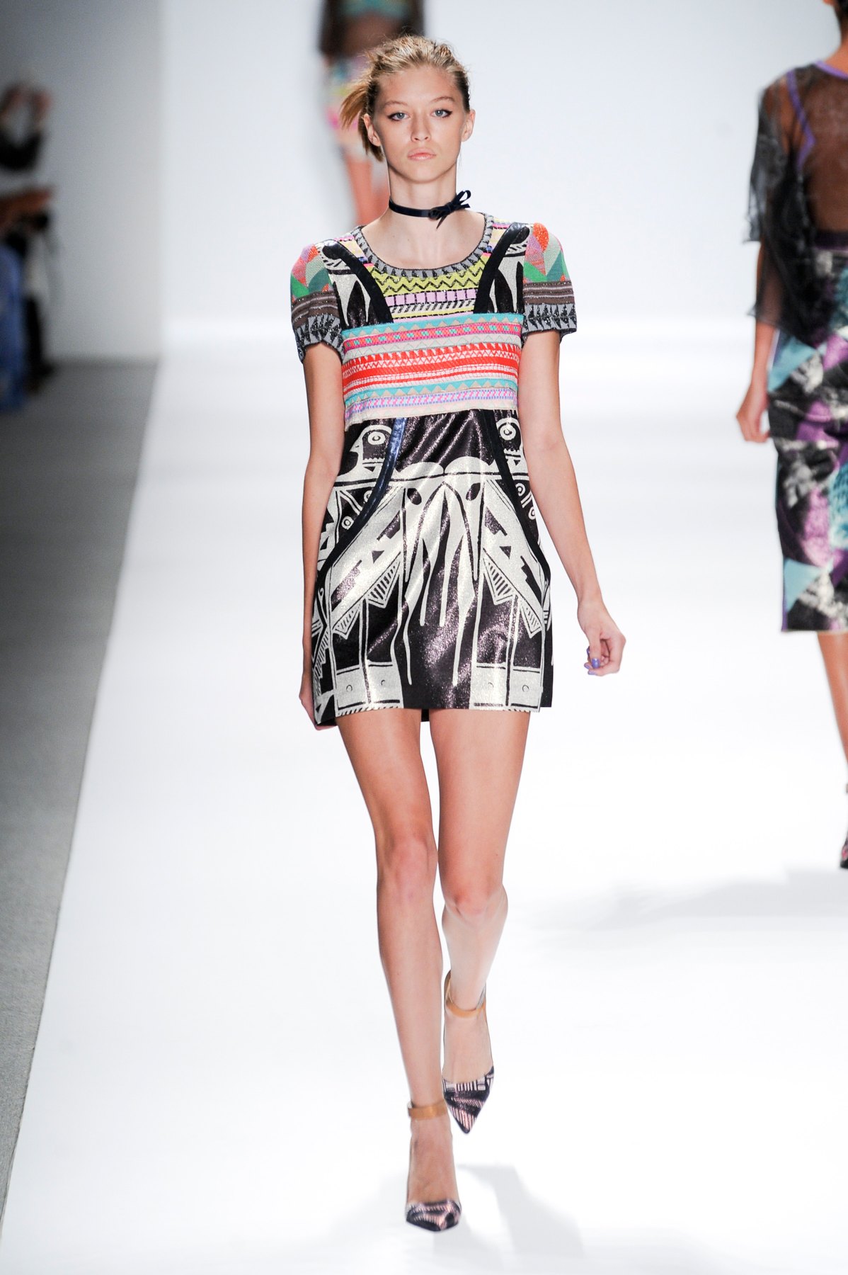 desfile-custo-barcelona-nova-york-verao-2014-006