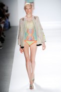 desfile-custo-barcelona-nova-york-verao-2014-013
