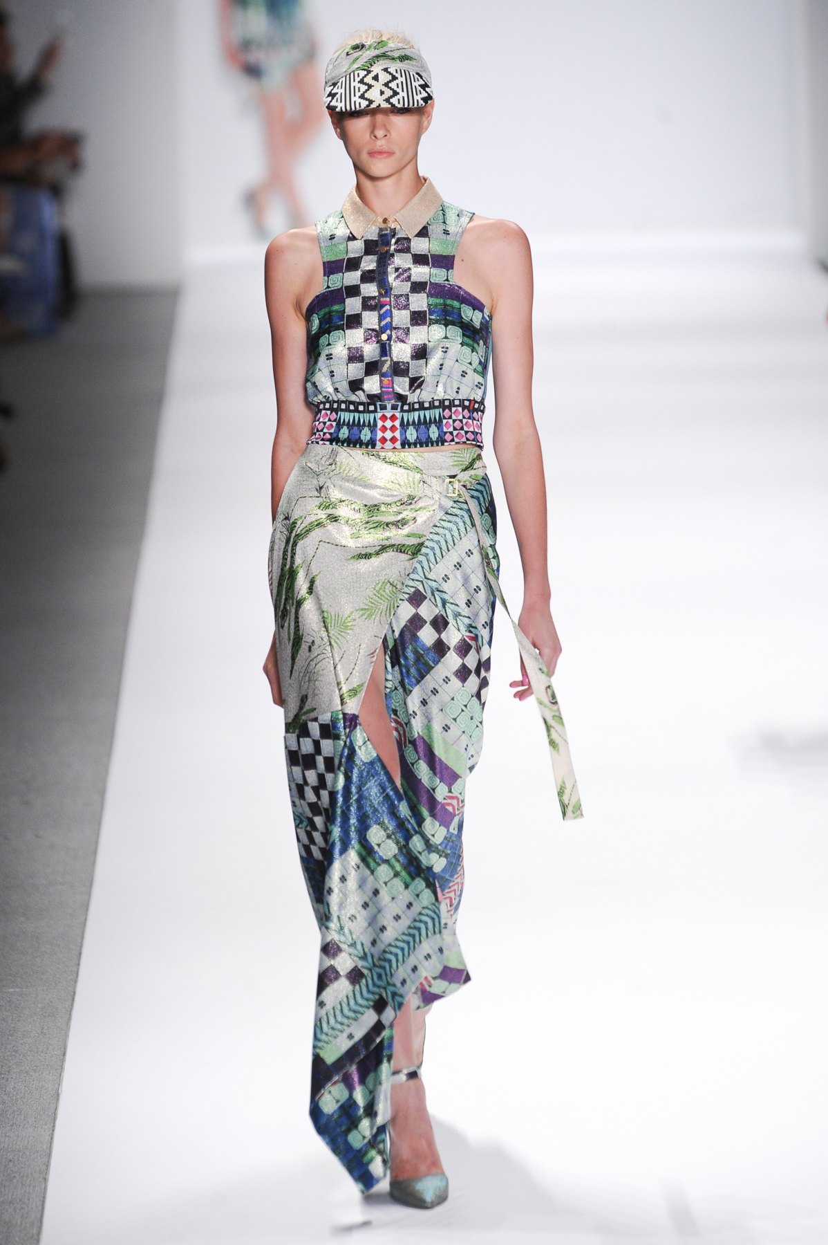desfile-custo-barcelona-nova-york-verao-2014-016