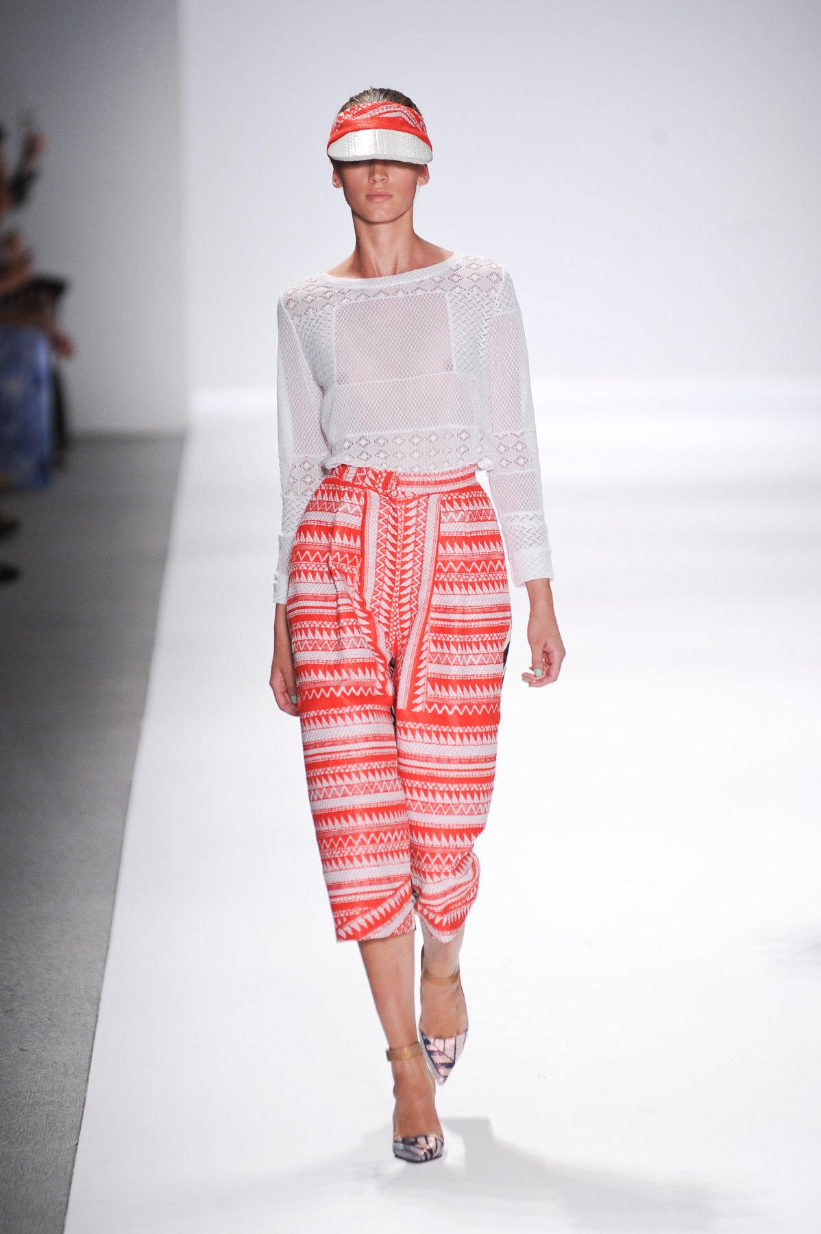desfile-custo-barcelona-nova-york-verao-2014-038