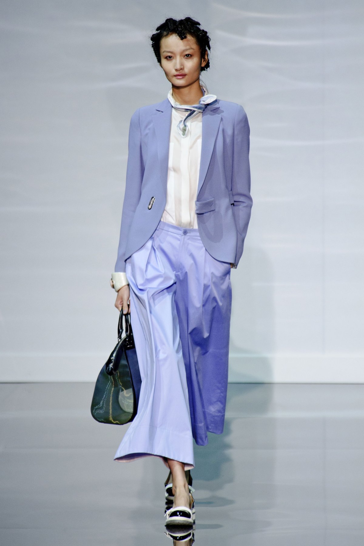 desfile-emporio-armani-verao-2014-010