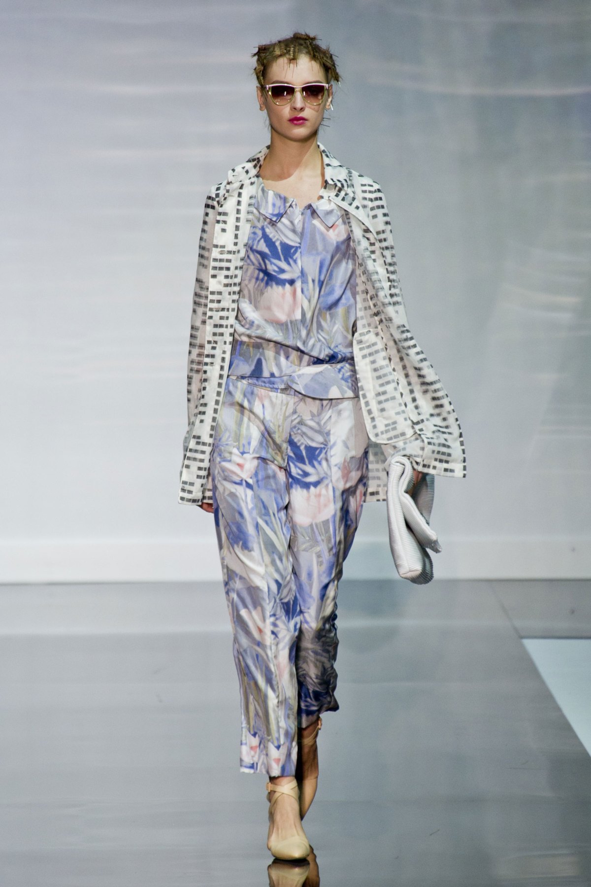 desfile-emporio-armani-verao-2014-029