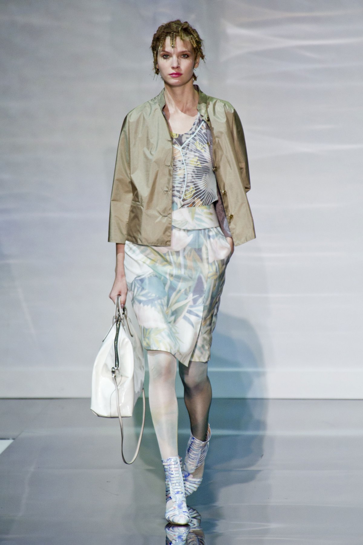 desfile-emporio-armani-verao-2014-043