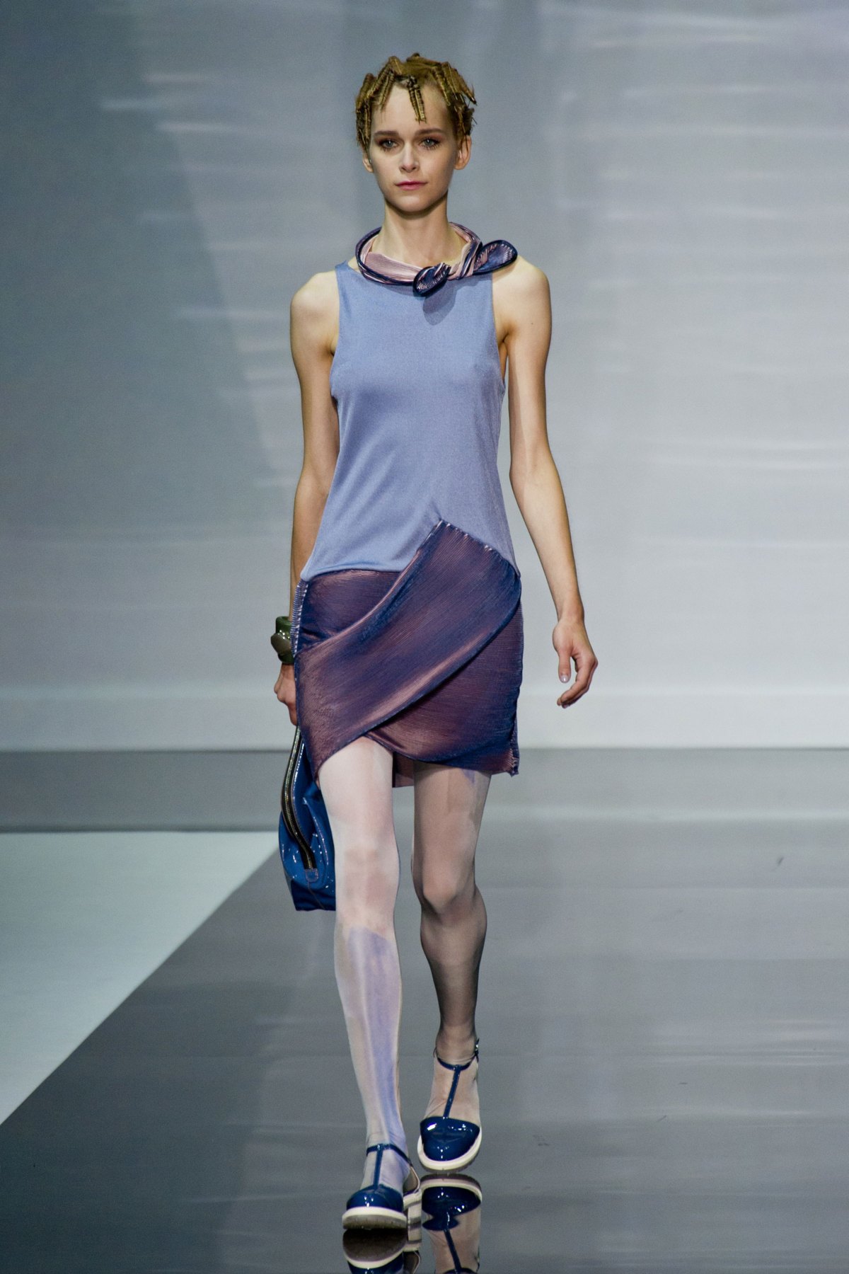 desfile-emporio-armani-verao-2014-063