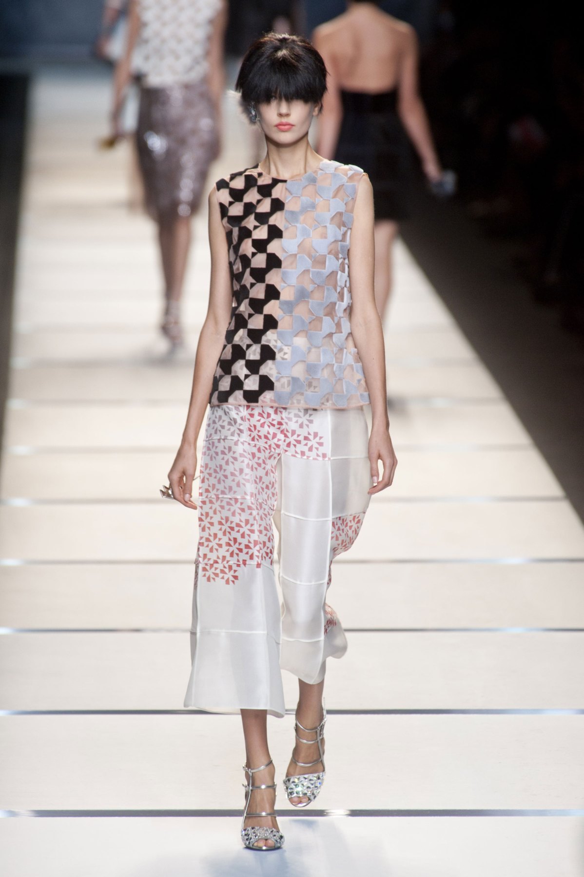 desfile-fendi-verao-2014-036