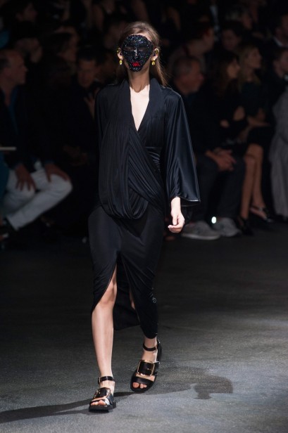 desfile-givenchy-paris-ss2014-17