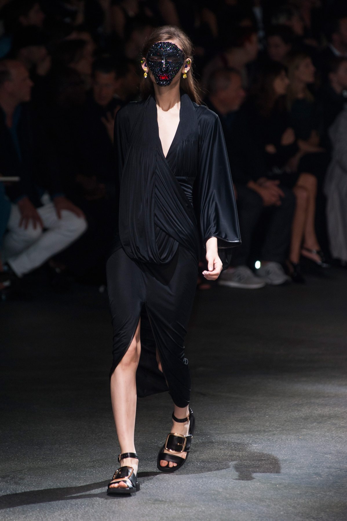 desfile-givenchy-paris-ss2014-17