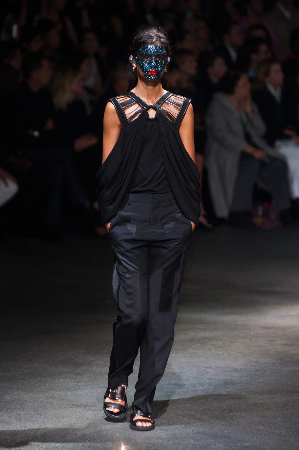 desfile-givenchy-paris-ss2014-38