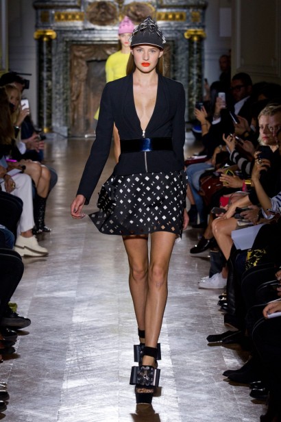desfile-john-galliano-paris-ss2014-09