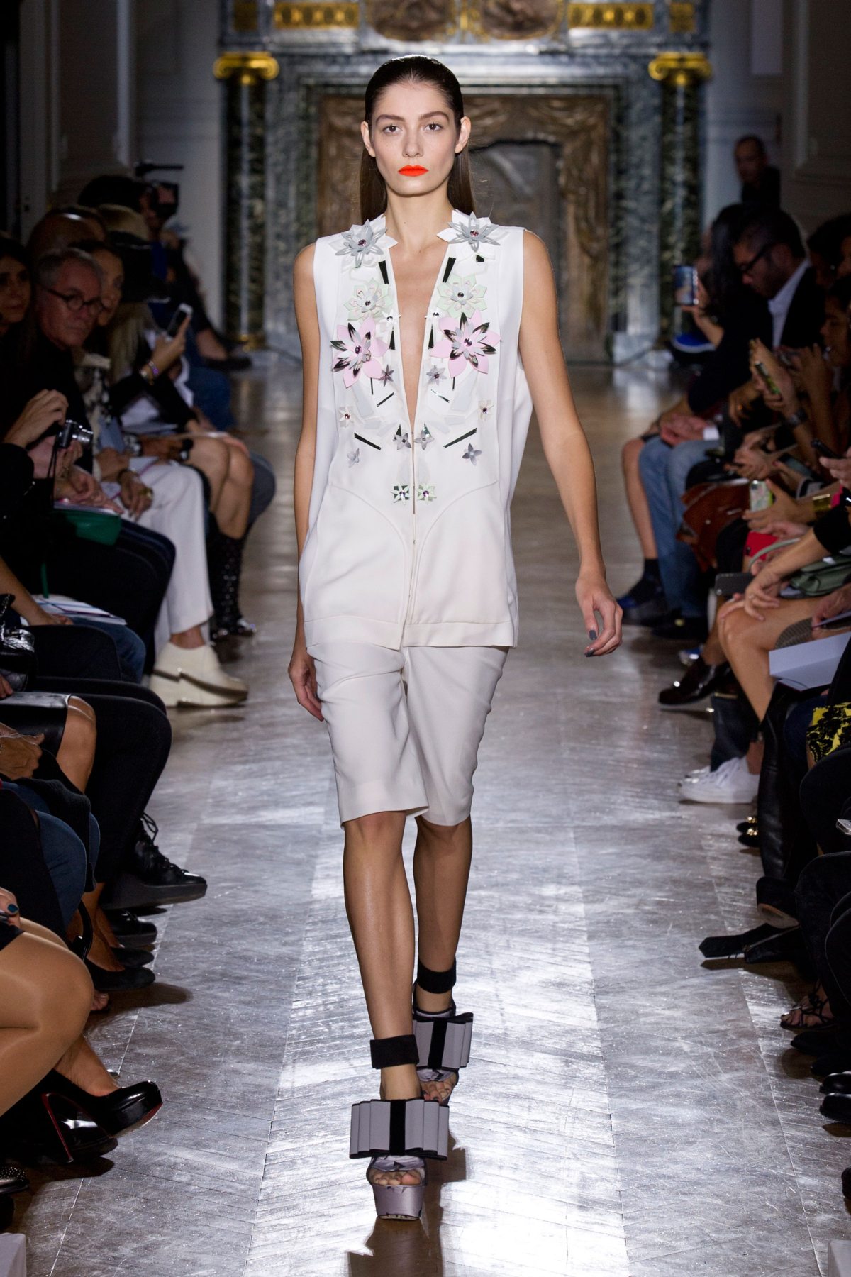 desfile-john-galliano-paris-ss2014-32