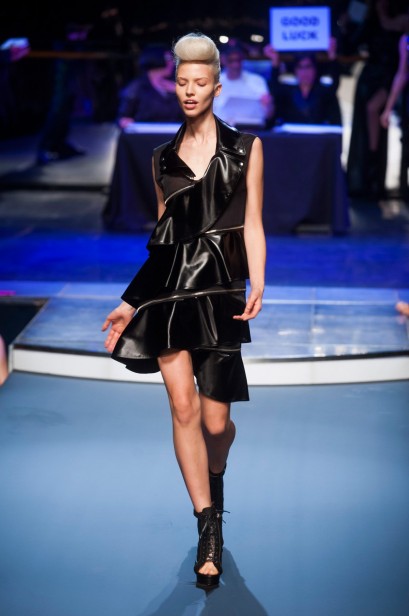 desfile-jpg-paris-ss2014-05