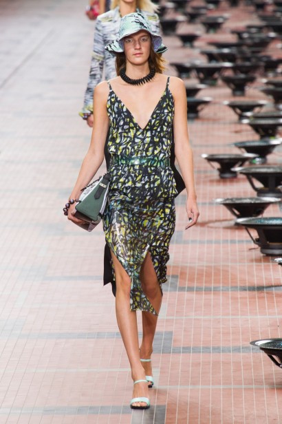 desfile-kenzo-verao-2014-039