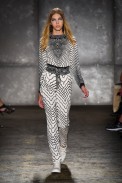 desfile-marc-by-marc-york-verao-2014-001