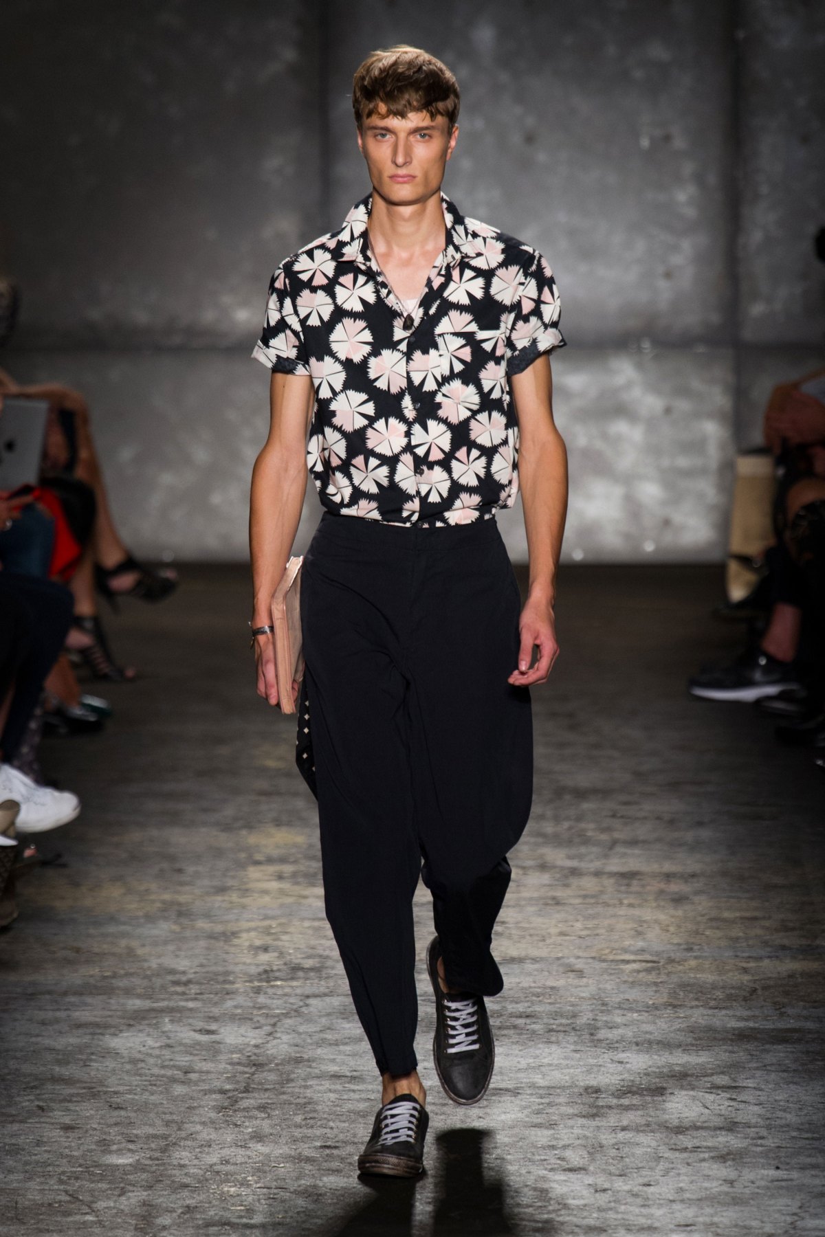 desfile-marc-by-marc-york-verao-2014-011