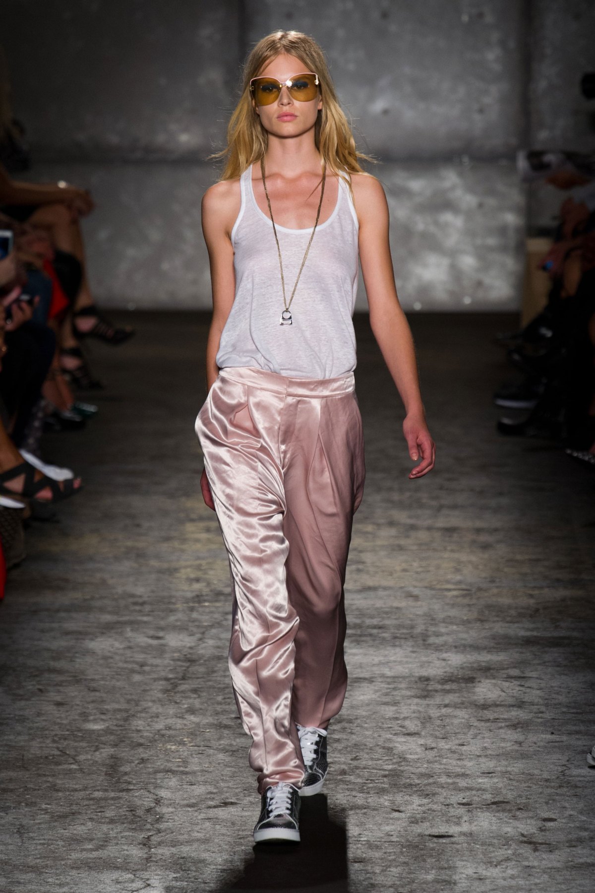 desfile-marc-by-marc-york-verao-2014-040