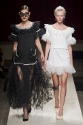 desfile-moschino-verao-2014-031