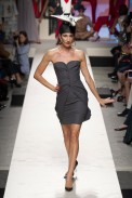desfile-moschino-verao-2014-033