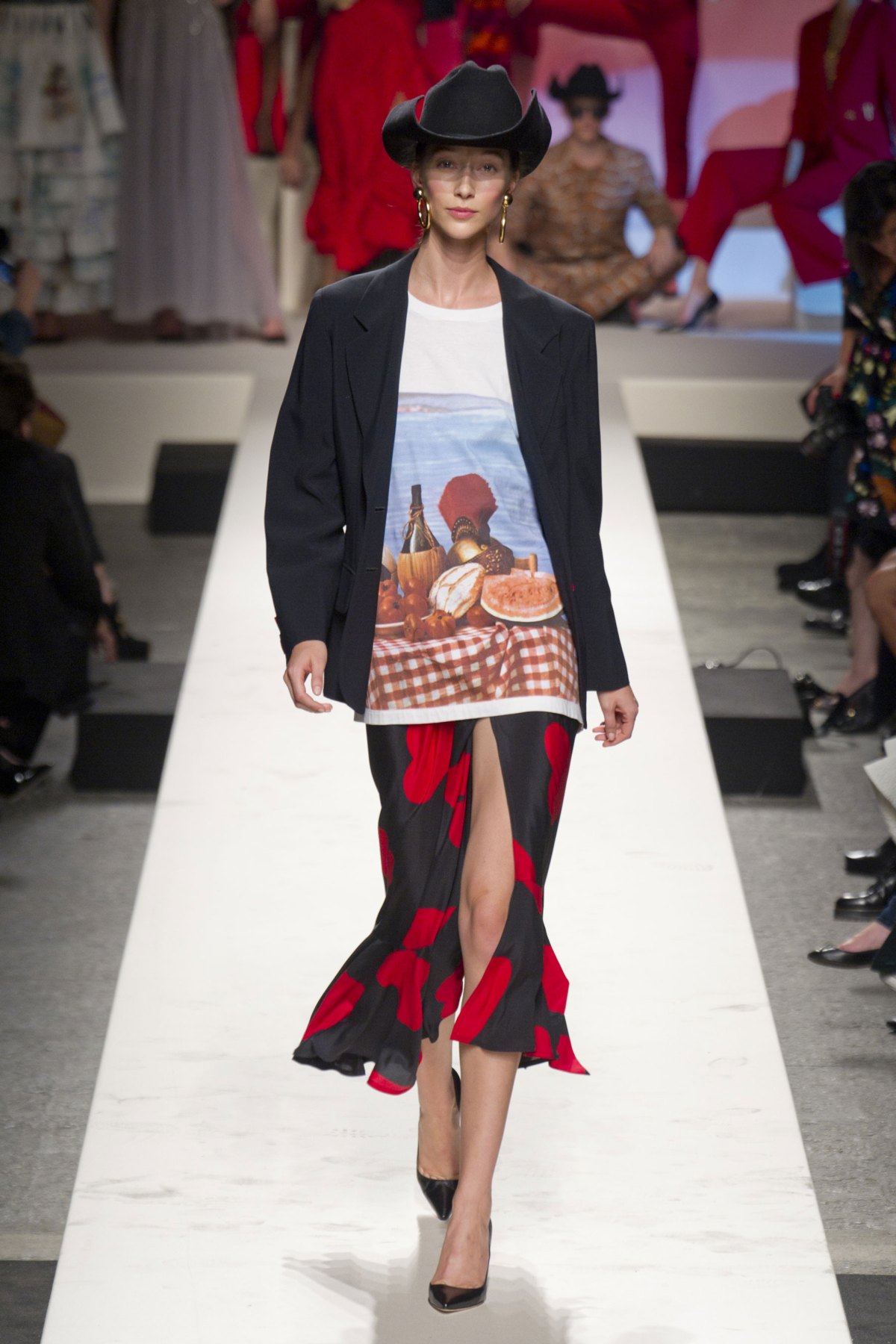 desfile-moschino-verao-2014-034