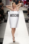 desfile-moschino-verao-2014-041