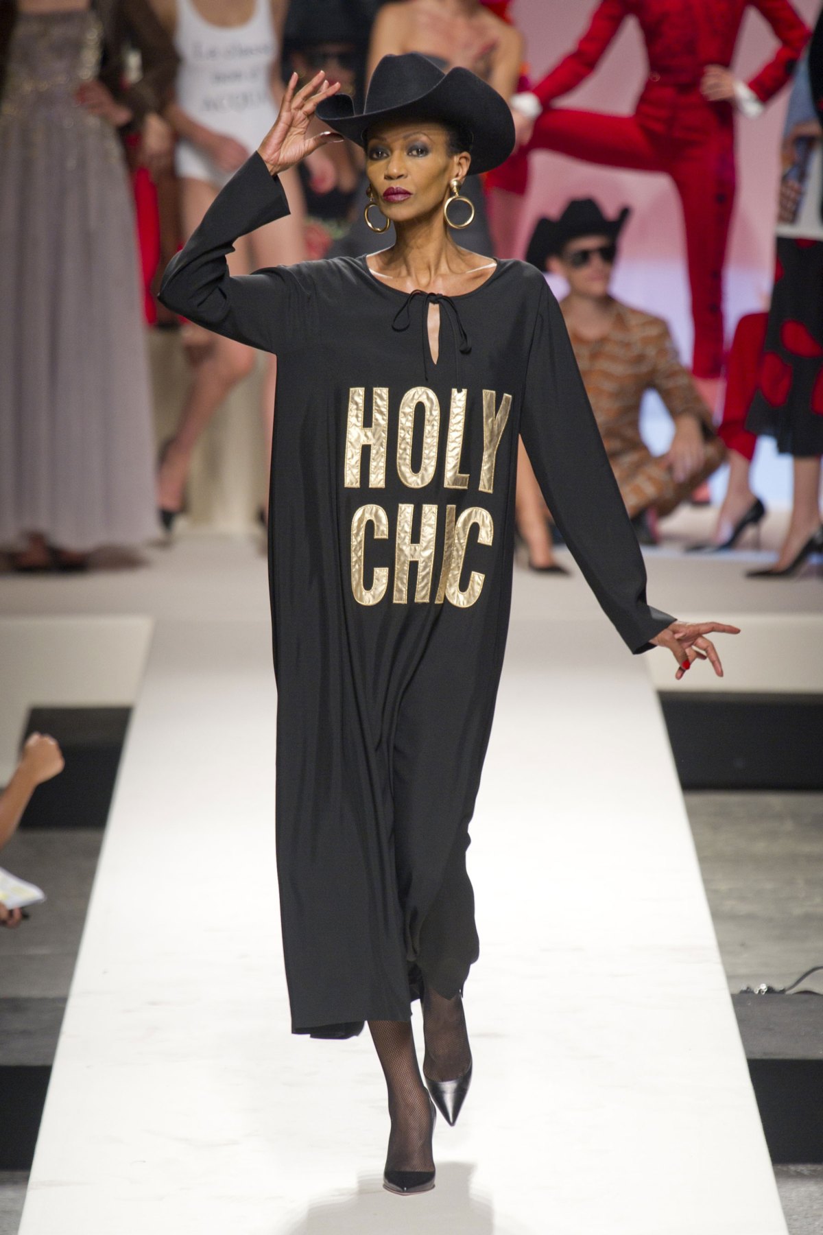 desfile-moschino-verao-2014-042