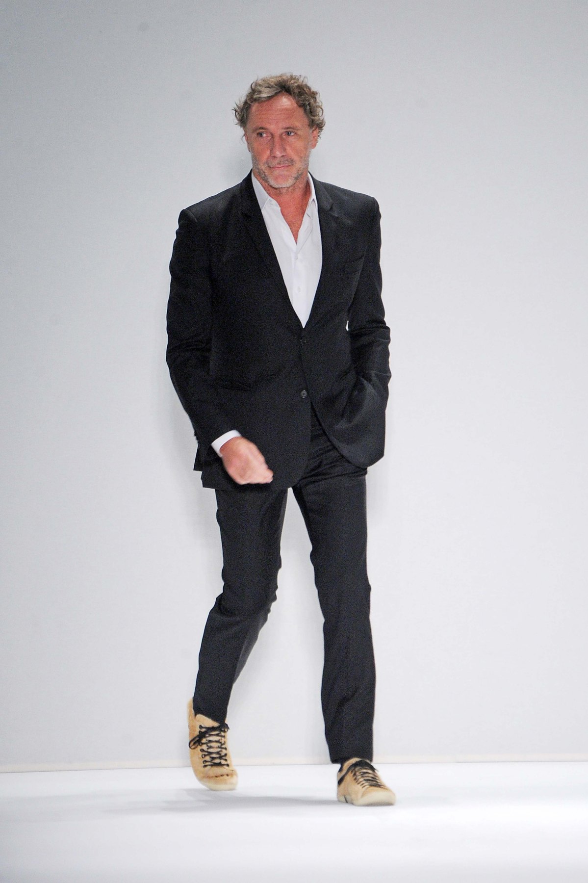 OSKLEN  Ready to wear spring summer 2014_New York september 2013