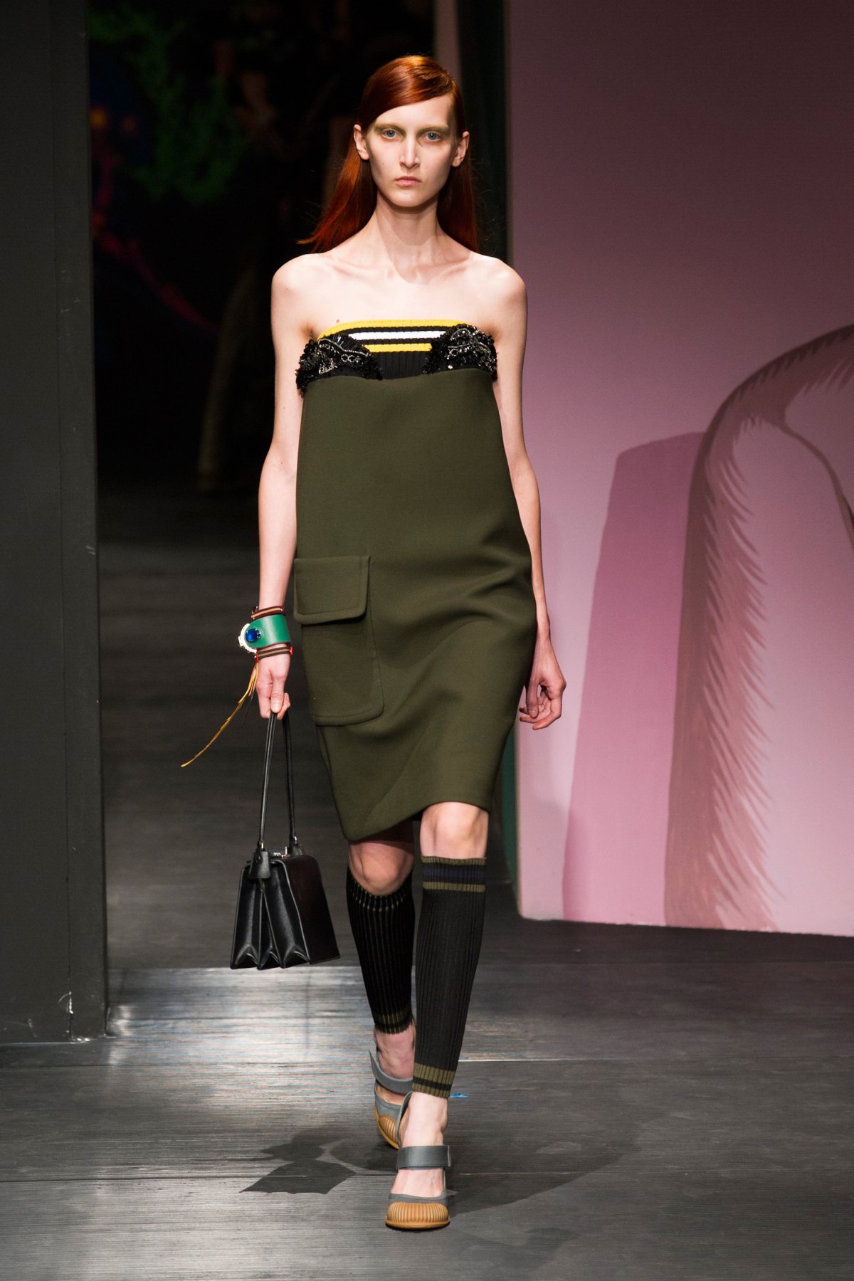 desfile-prada-verao-2014-005