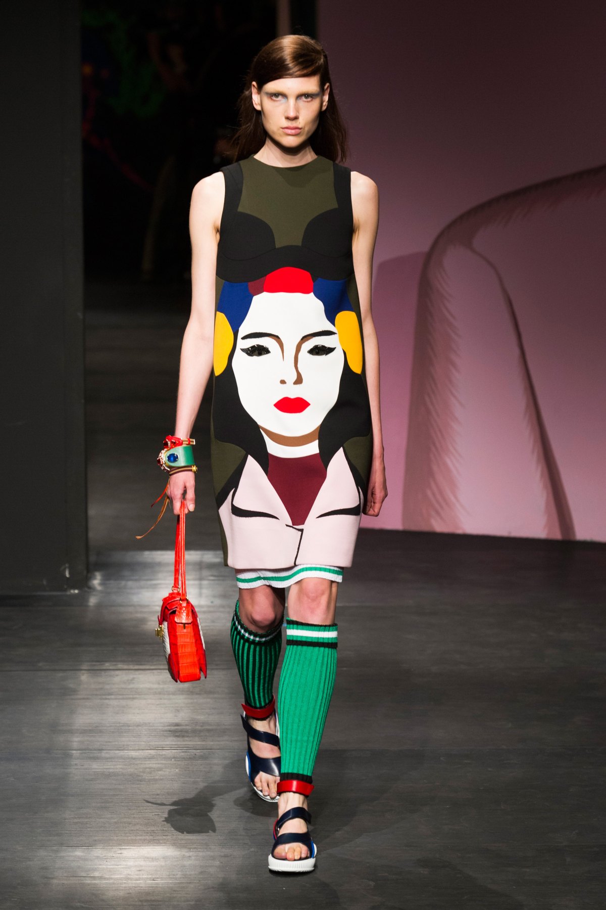 desfile-prada-verao-2014-024
