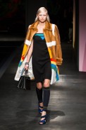 desfile-prada-verao-2014-035