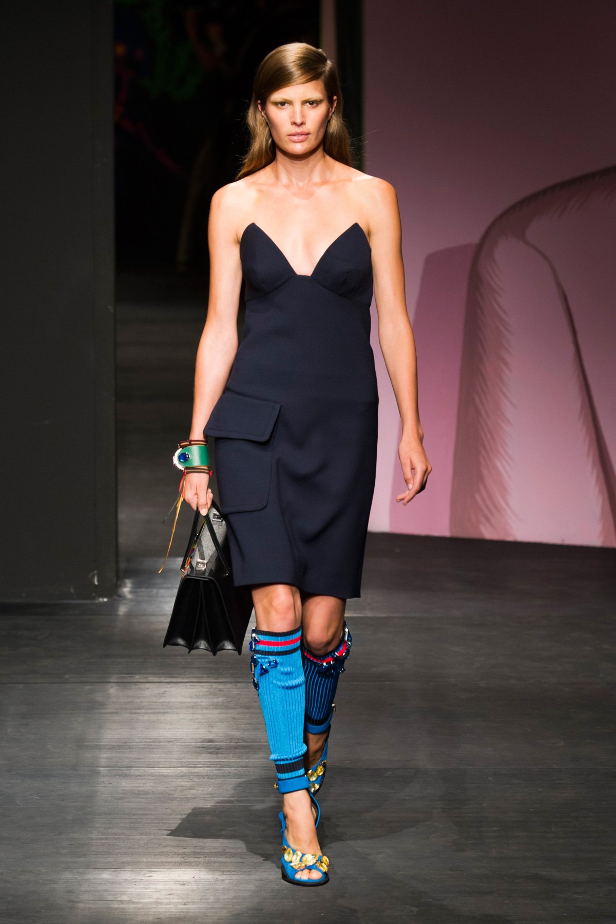 desfile-prada-verao-2014-040
