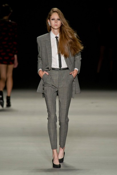 desfile-saint-laurent-verao-2014-003