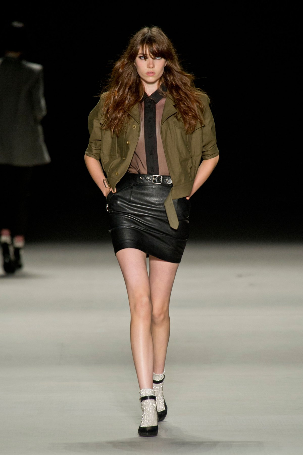 desfile-saint-laurent-verao-2014-009