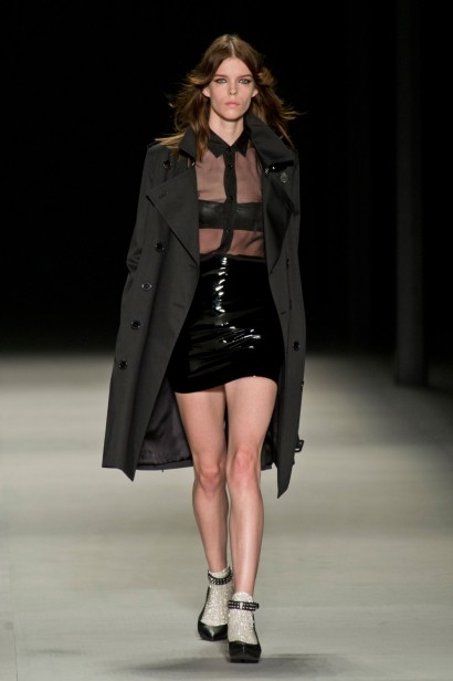 desfile-saint-laurent-verao-2014-016