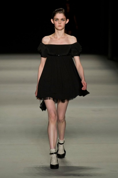 desfile-saint-laurent-verao-2014-031