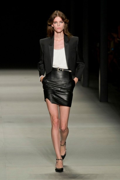 desfile-saint-laurent-verao-2014-035