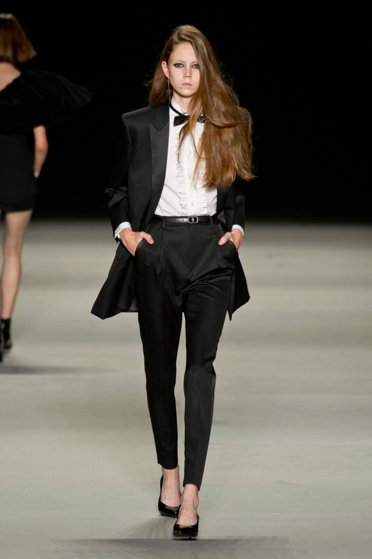 desfile-saint-laurent-verao-2014-043
