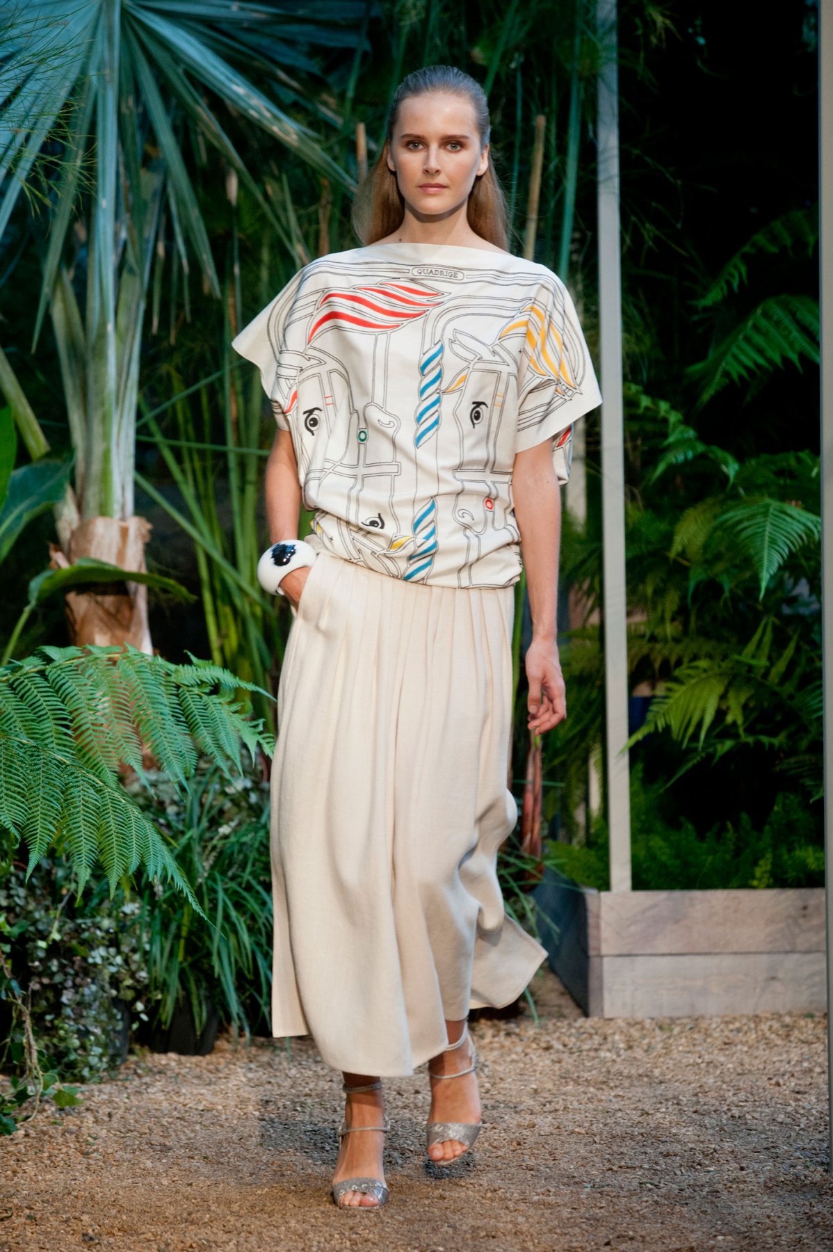 desfile-hermes-verao-2014-019