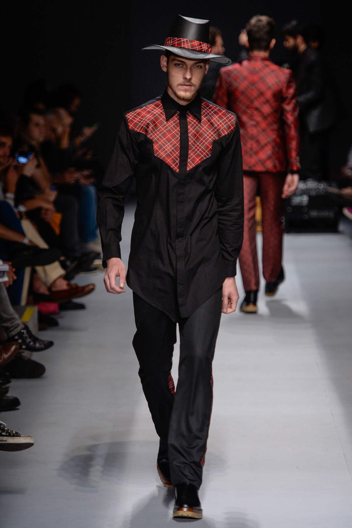 desfile-joaopimenta-spfw-inv2014-14