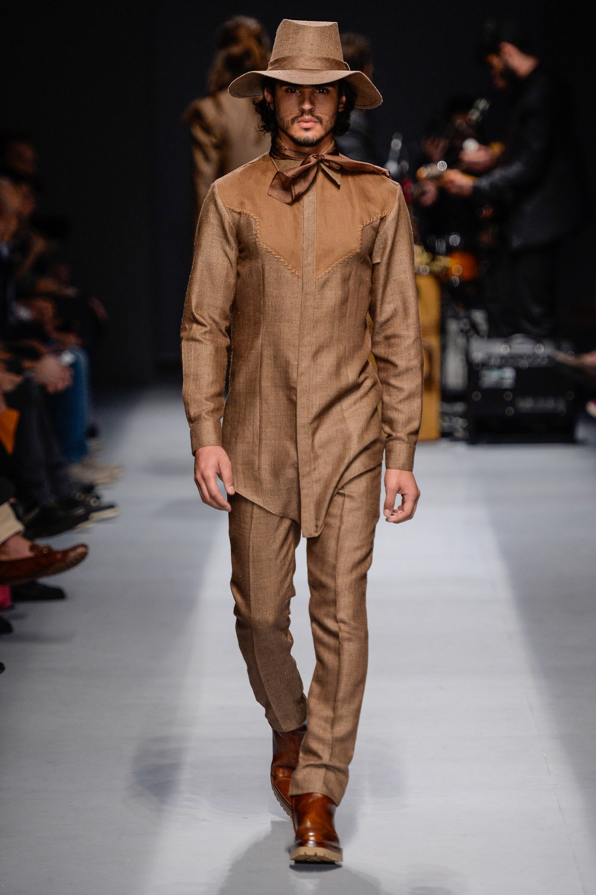 desfile-joaopimenta-spfw-inv2014-25
