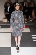 desfile-mcqueen-verao-2014-009