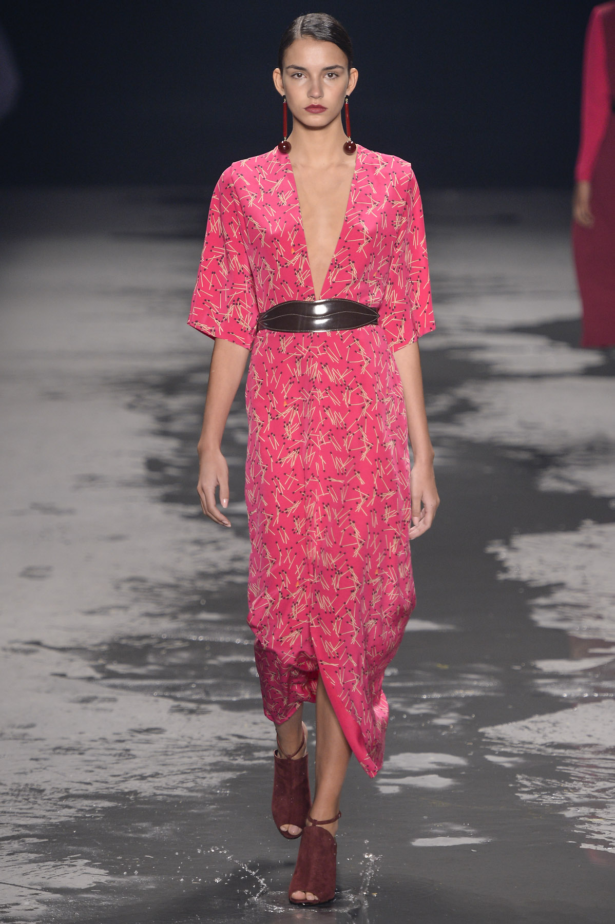 desfile-andreamarques-fashionrio-inv2014-02